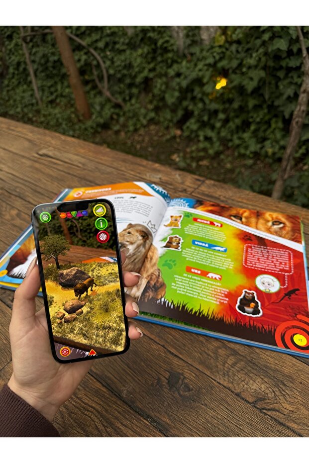 Animals - Augmented Reality Encyclopedia, 4D interactive book, 68 pages - 2