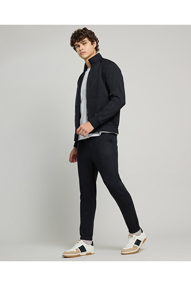 Solid Joggers With Drawstring Waist - 1