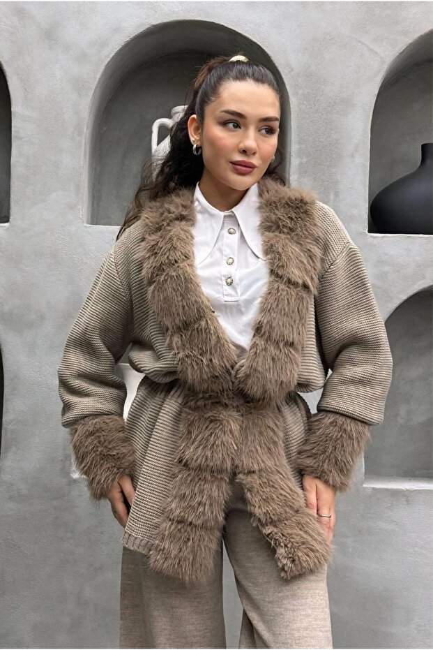 Furry Knitwear Set – Trendy Design, Hijab Friendly, Warm Winter Two-Piece Set