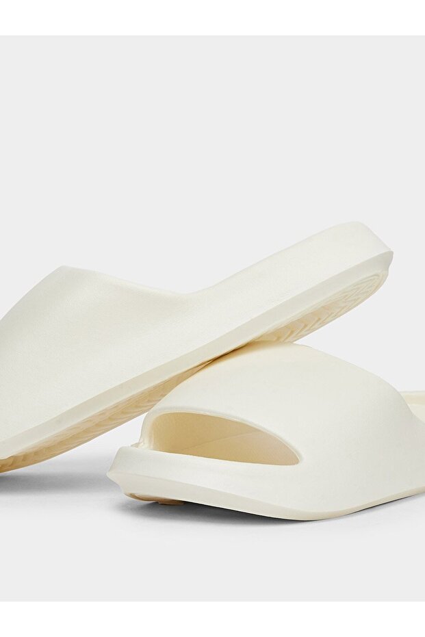 Solid Thick Sole Bathroom Slippers - 3