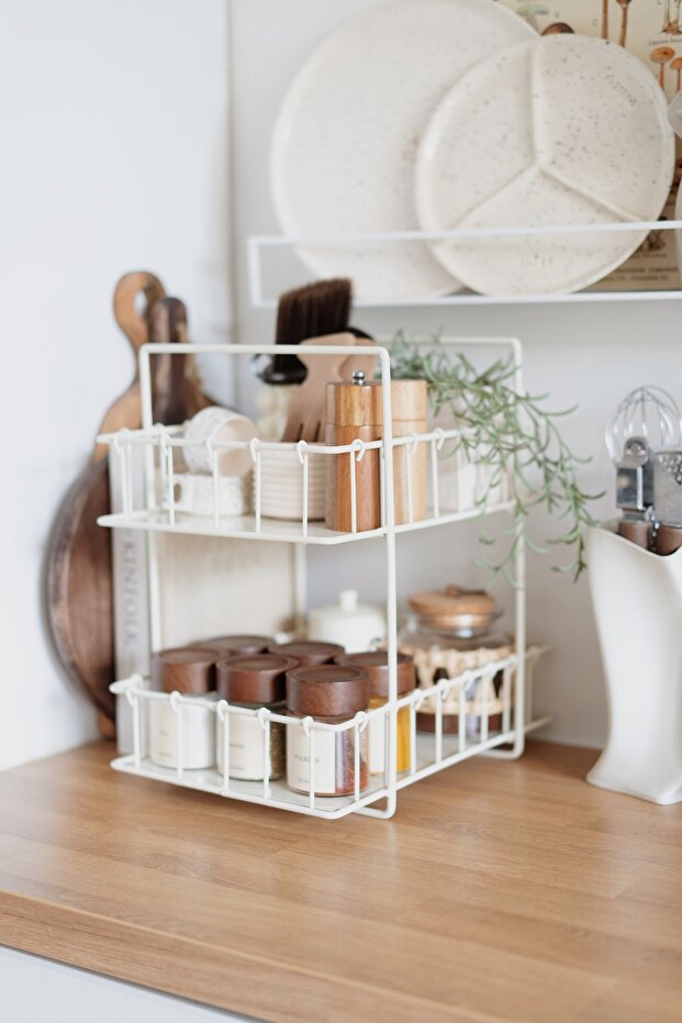 Rustic Double Layer Cream Metal Stand
