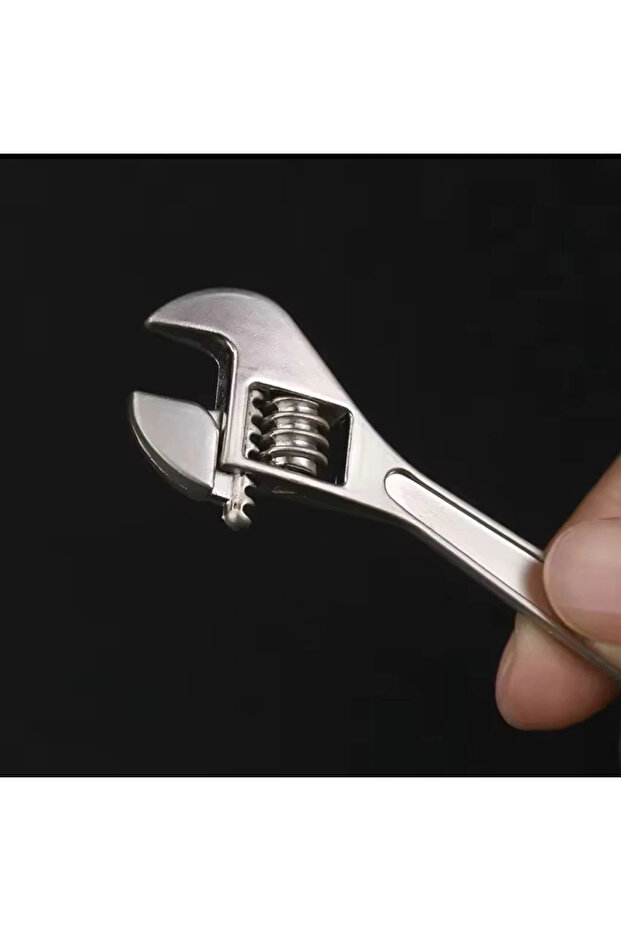 سلسلة مفاتيح على شكل مفتاح ربط وظيفي - 3