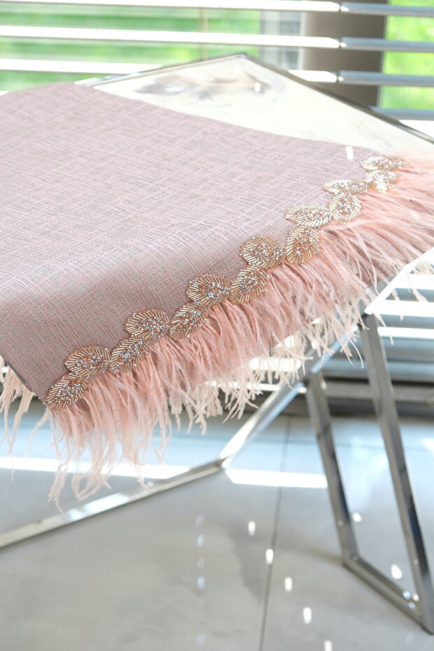 Salmon Feather Runner