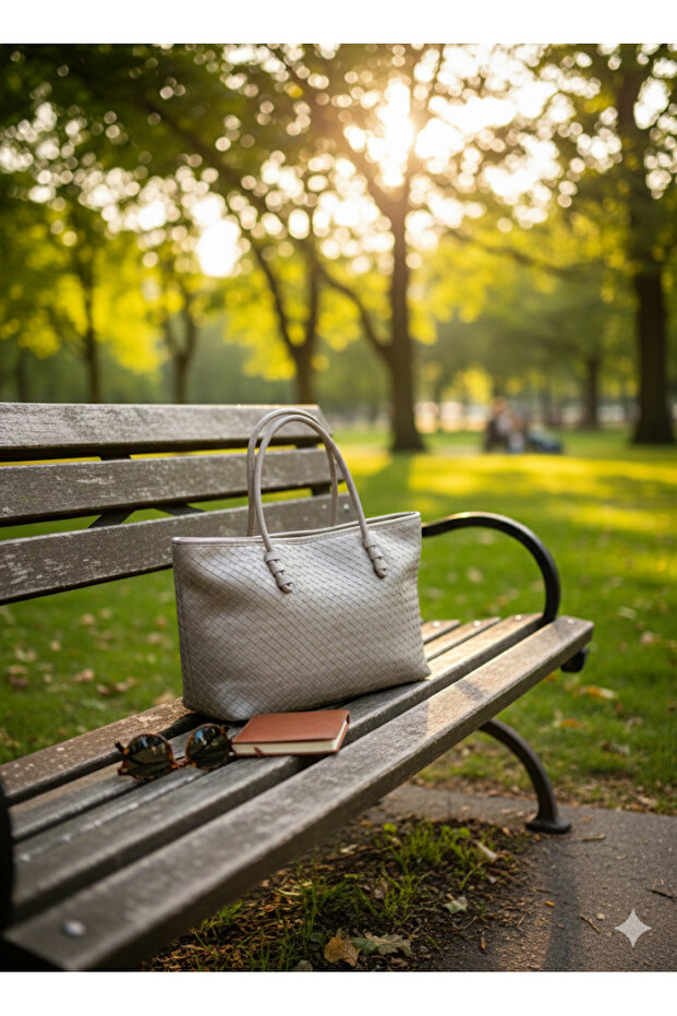 Women's Synthetic Leather Shoulder Bag