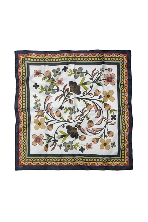 وشاح / باندانا منقوشة بالزهور مقاس 70×70 سم