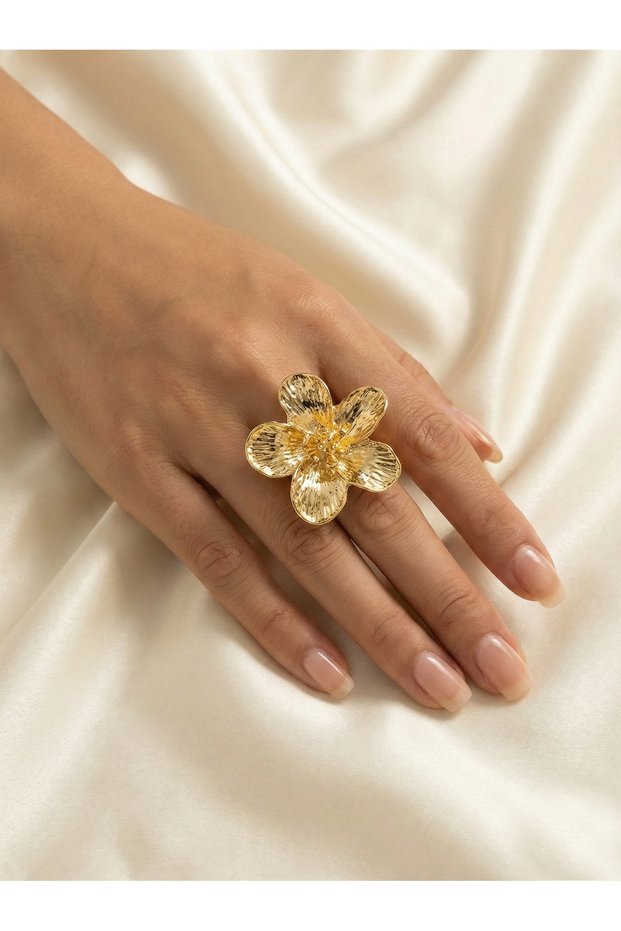 Chrysanthemum Ring