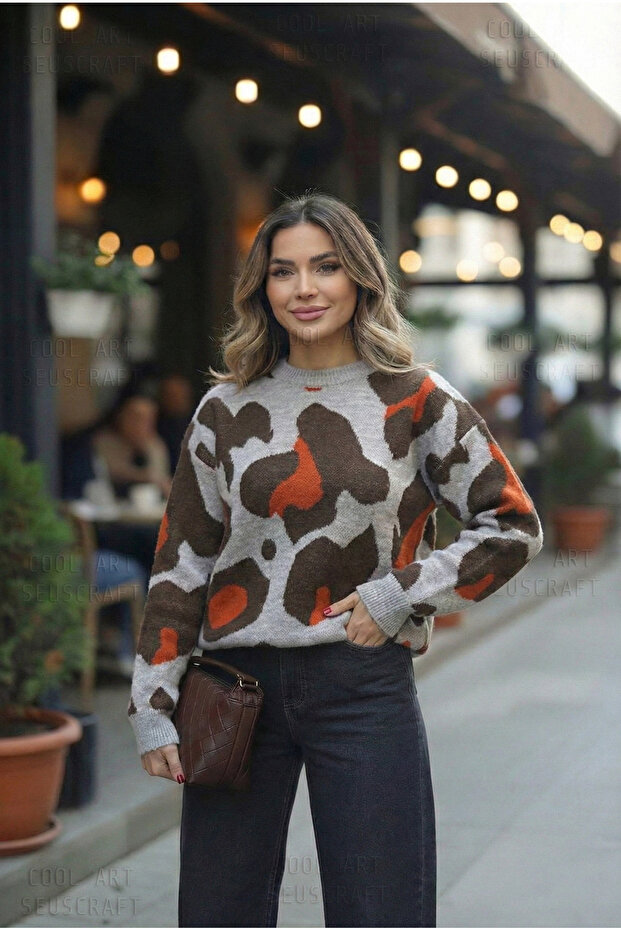 Women's Haley Zebra Patterned Knitwear Sweater - Gray Orange Oversized Crew Neck