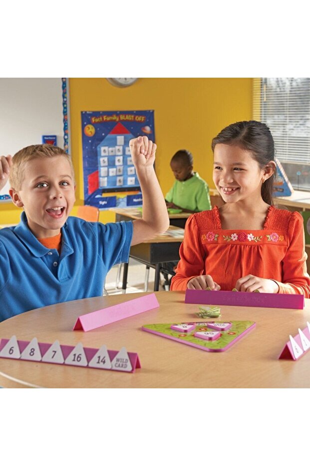 tri-FACTa math game - Multiplication and division - 4