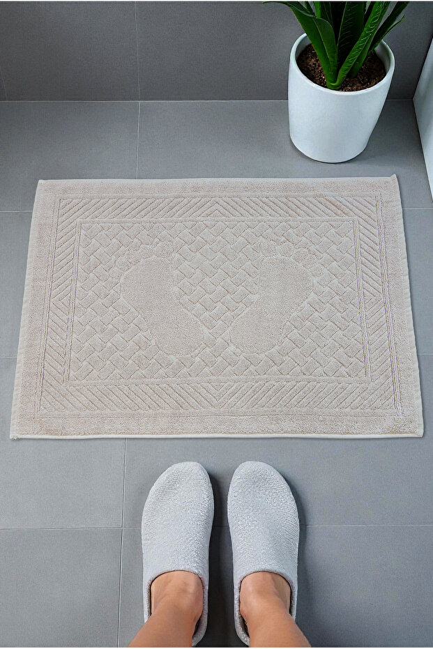 Footprint Patterned 2-Piece Foot Towel - 50X70 cm - Water Absorbent Bath Mat Set - Cream
