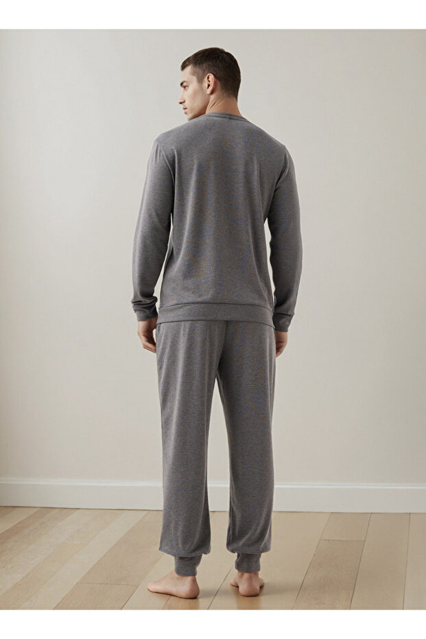 طقم بيجامة مزخرف - 4