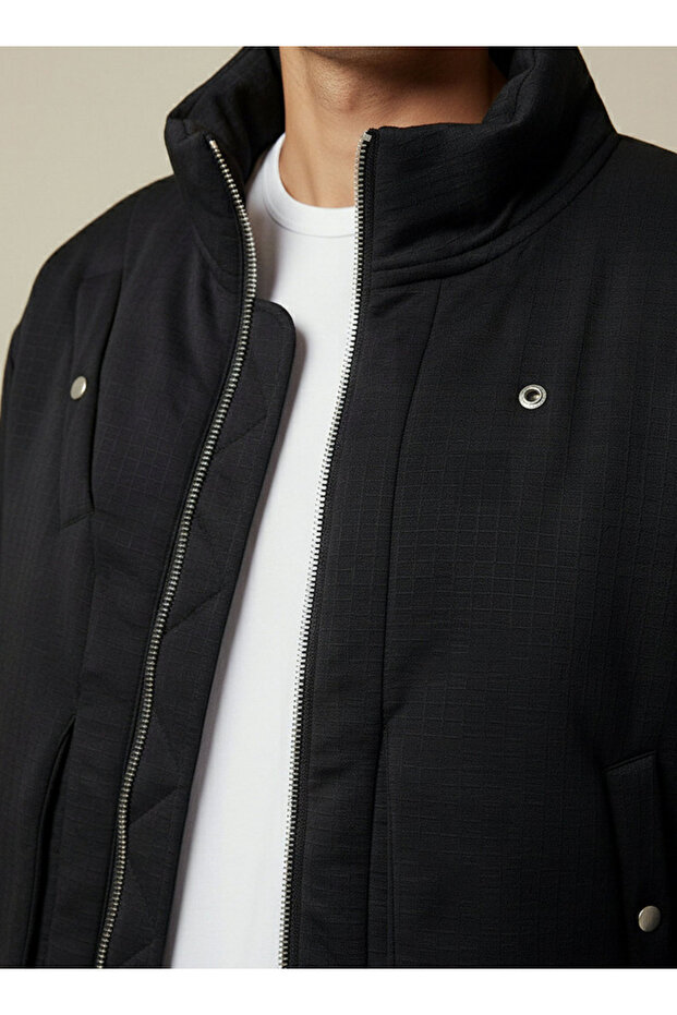 Men Relaxed Fit Zip Through Jacket - 4