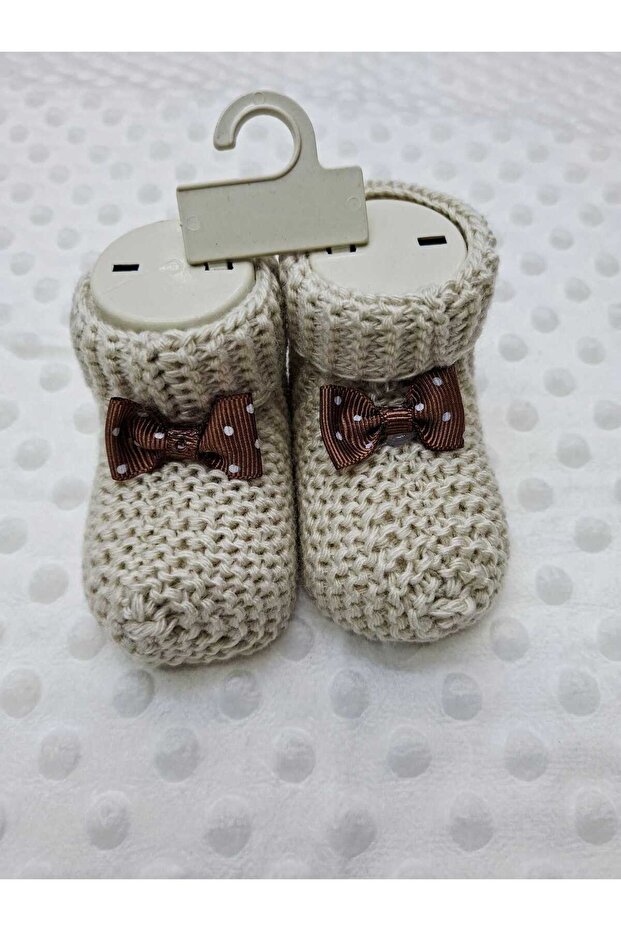 Knitted Booties for Babies from Berkaysun