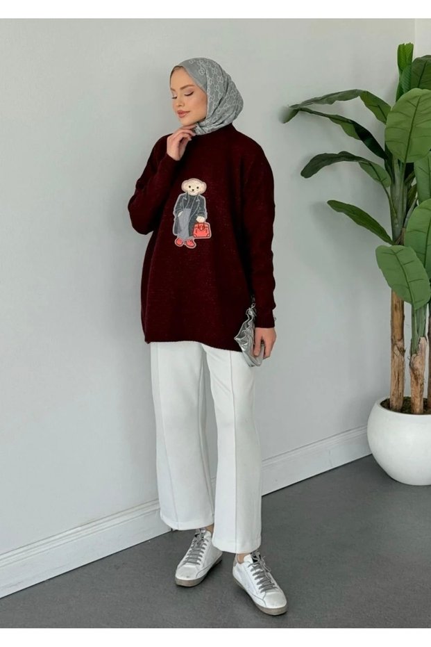 Soft Sweater with Glitter Teddy Bear