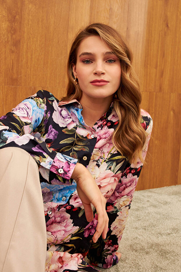 تونيك لامع منقوش متعدد الألوان - 2