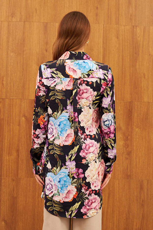 تونيك لامع منقوش متعدد الألوان - 6