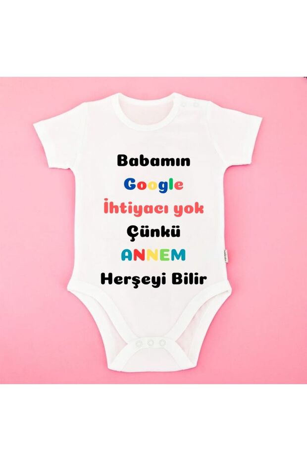 Funny Saying Mother-Themed Baby Bodysuit – “My Dad Doesn'T Need Google” Design Bodysuit