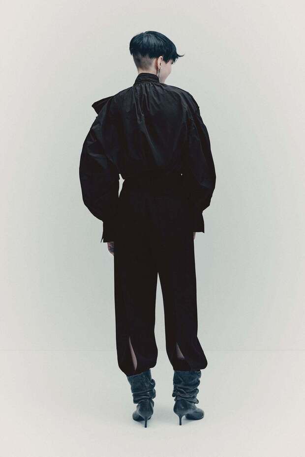 بلوزة بتفاصيل فيونكة - 4