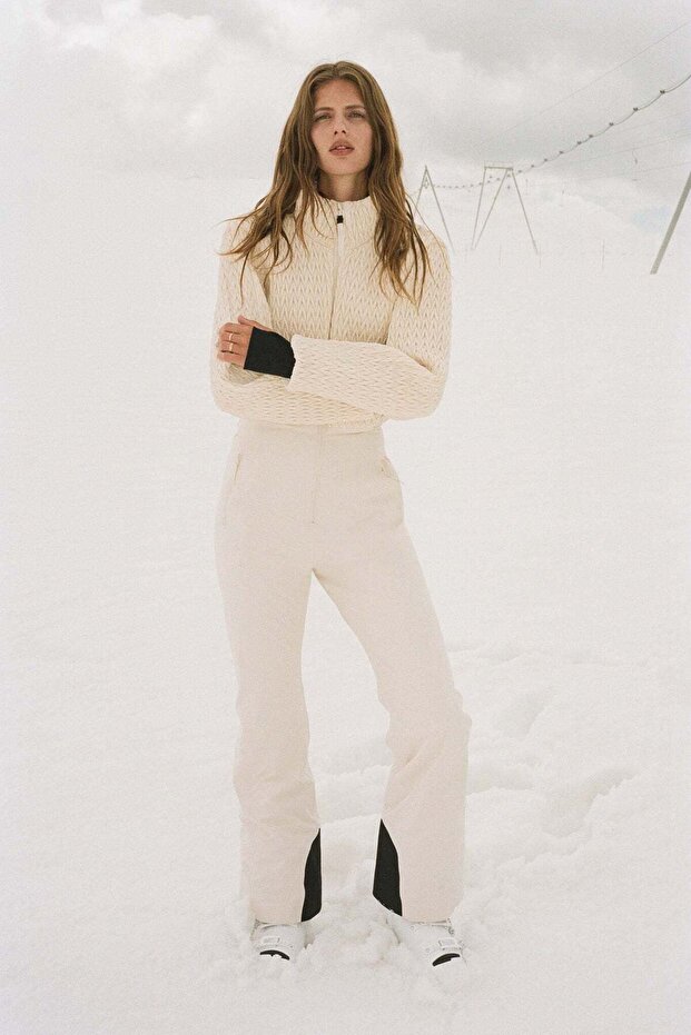 All-in-one ski suit in ThermoMove™
