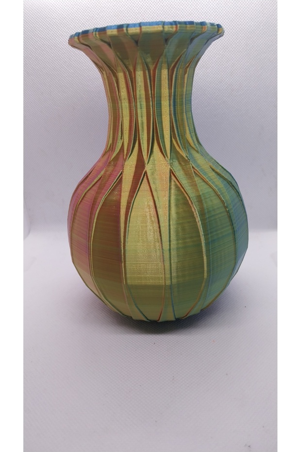 ÜÇ ÇEŞİT RENKLİ VAZO - 4