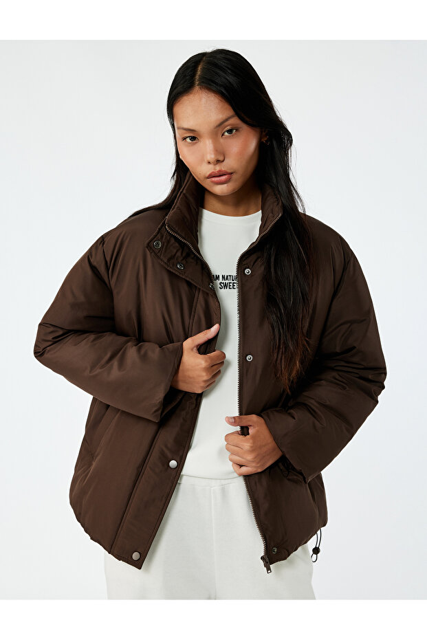 Long Sleeve Comfortable Fit Anorak Jacket with Mock Neck Snap Button Pockets