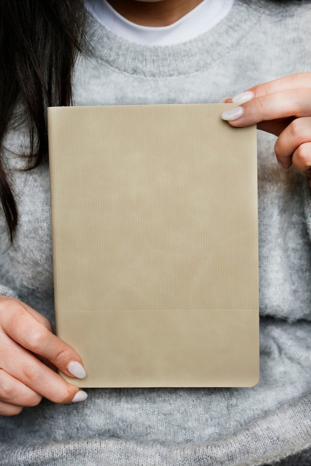 Smyth Stripes A5 Flexible Cover Vegan Leather Notebook – 192 Pages, 80g Ivory Paper, Colored Edge