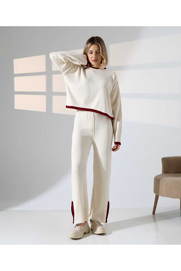 New Deux Women's Slit Piece Knitwear Set