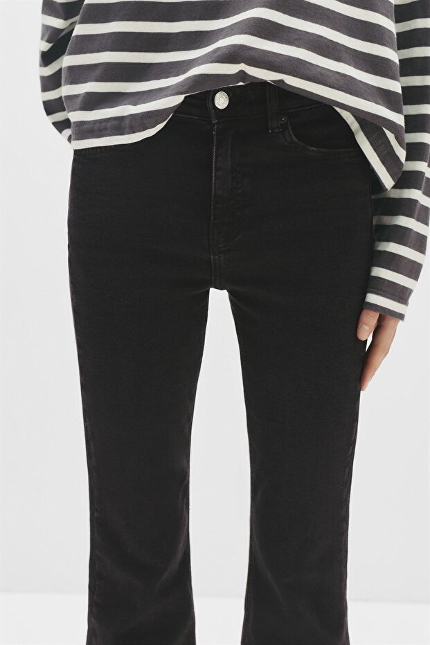 بنطال جينز بقصة جرس - 5