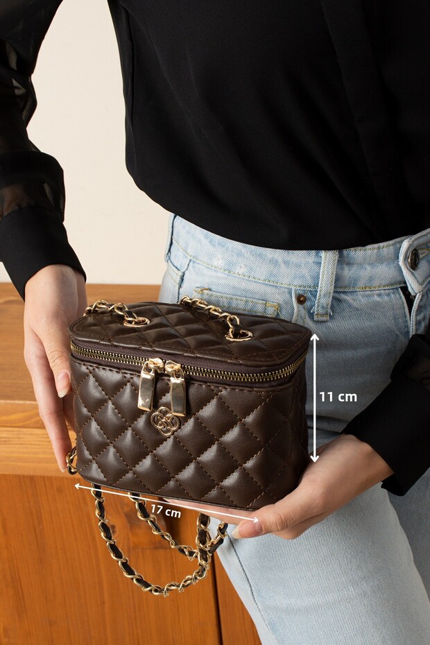 Embroidered Luxurious and Stylish Knit Chain Shoulder Bag