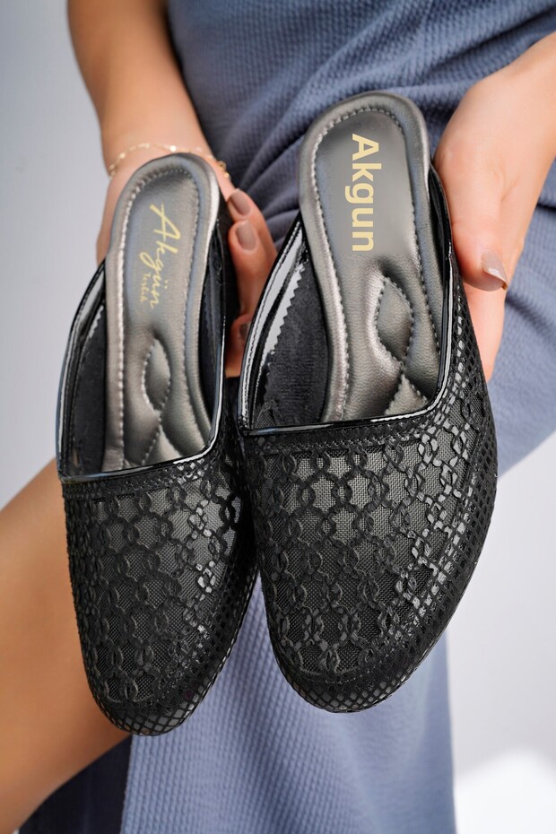 Women's Black Snake Print Stylish House Slippers