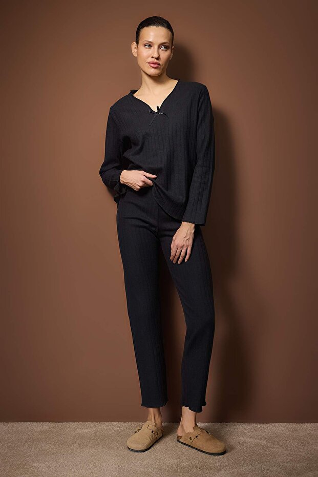 Siyah Pamuklu Baby Overlok Detaylı Fitilli Örme Pijama Takımı THMAW26PT00214 - 1