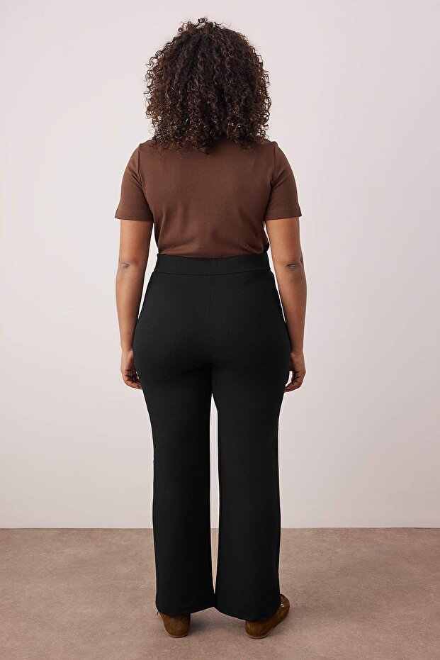 Siyah Nervür Detaylı Straight Fit Örme Büyük Beden Pantolon TBBAW26AR00029 - 4