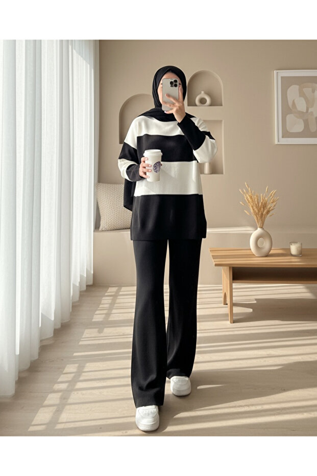 Half-Neck Knitwear Suit