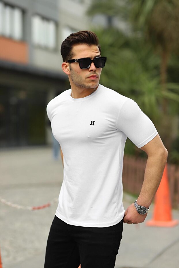 تي شيرت أبيض كاجوال برقبة دائرية صيفية أساسية للرجال