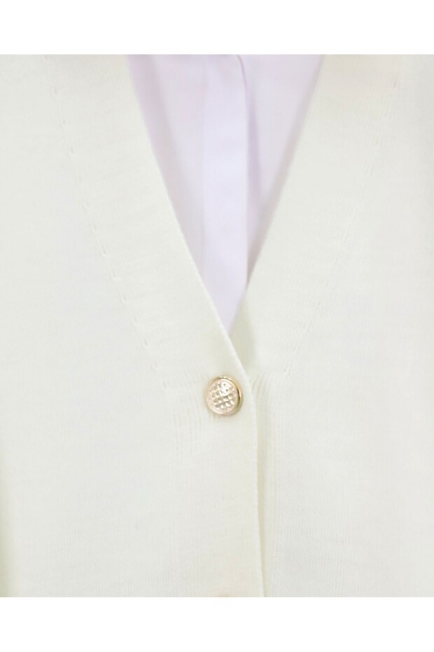 V Yaka Düğmeli Oversize Triko Hırka -Krem - 4