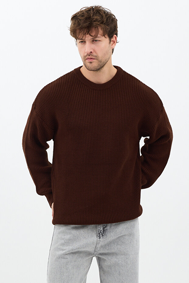 Men's Brown Regular Fit Crew Neck Braided Knitwear