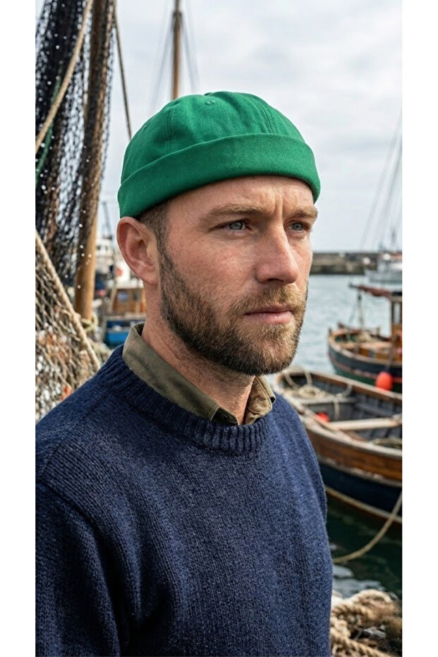 Basic Yeşil Renkli Sipersiz Docker Şapka - 1