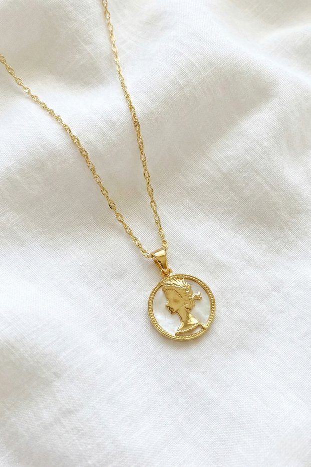 Second Elizabeth Medallion Model Gold Color Stainless Steel Women's Necklace