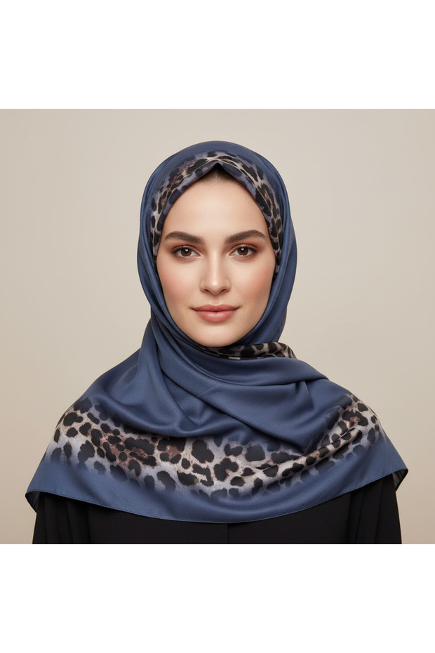 شال ناعم وأنيق بتصميم نمط الفهد على الموضة