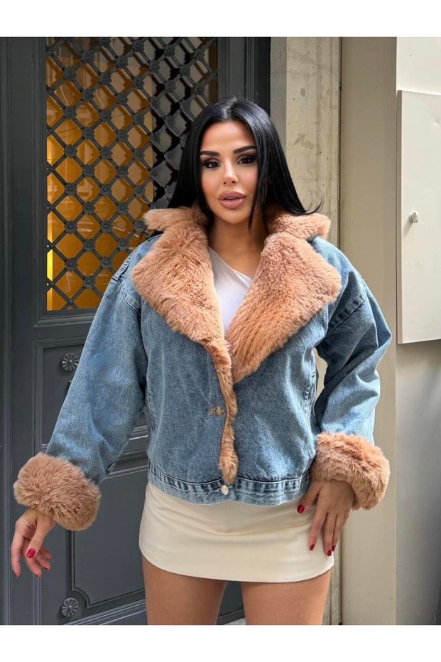 Women's Furry Pocket Detail Denim Coat