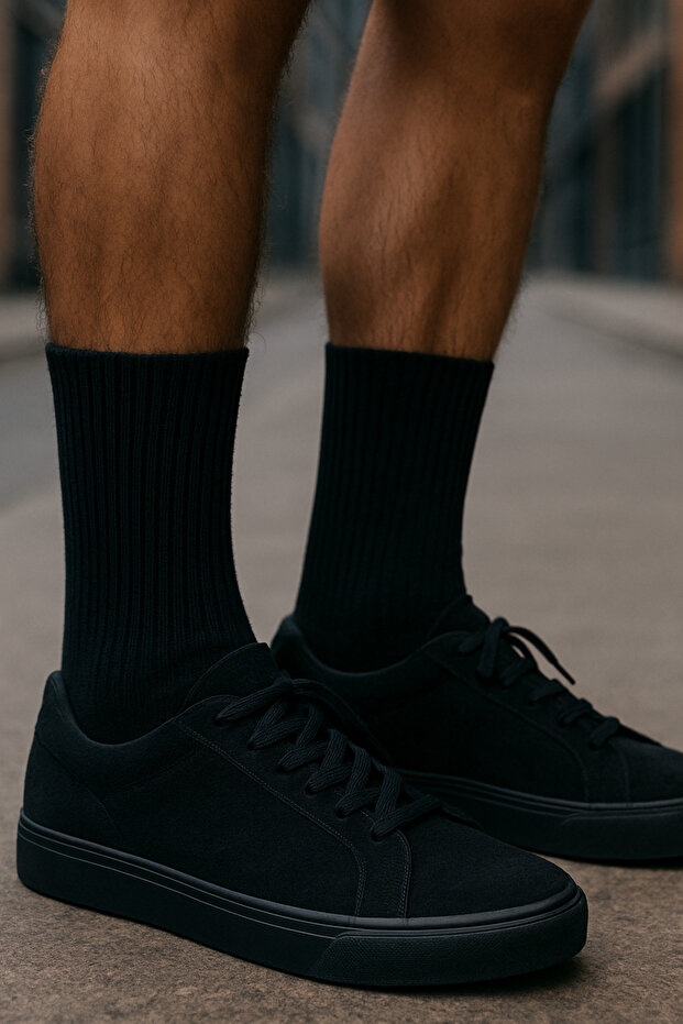 جوارب أساسية طويلة بنعل منشفة للرجال باللون الأسود - 1