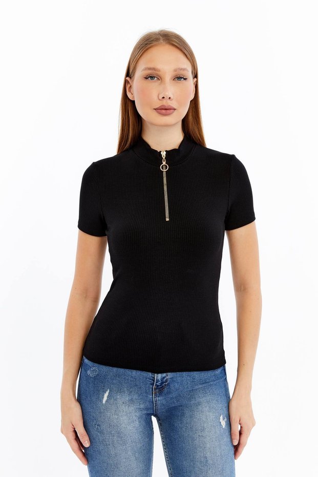 Women's short sleeve half zip Slim Fit t-shirt