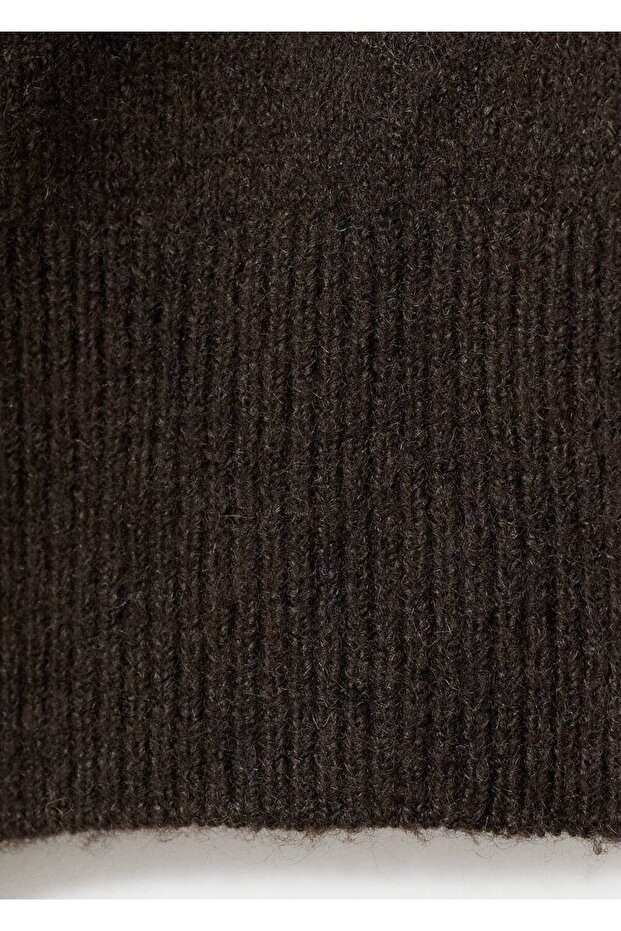 V yaka triko hırka - 8