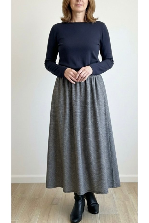 Women's Relaxed Fit Winter Long Skirt