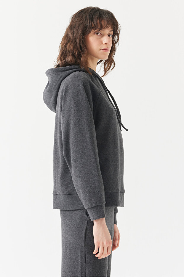 Kadın Kapüşonlu Basic Sweatshirt - 4