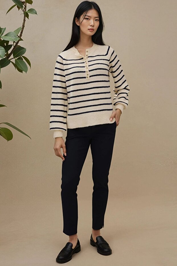 Striped button-down collar sweater - 5