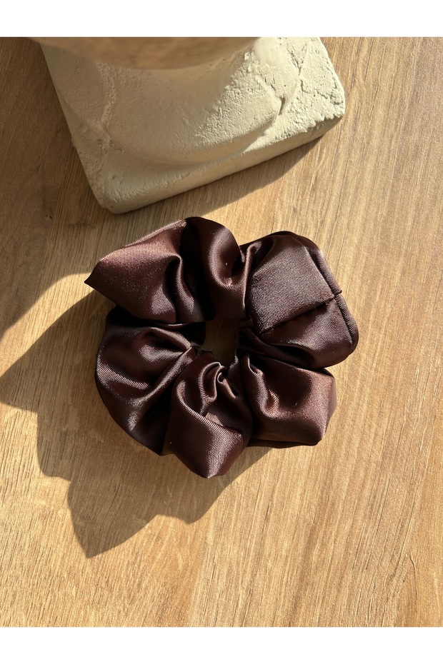 مشبك مطاطي من الساتان البني - 1