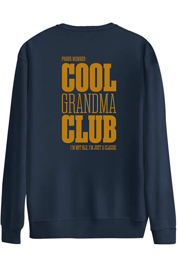 سويت شيرت Cool Grandma Club مطبوع برقبة دائرية قصة فضفاضة