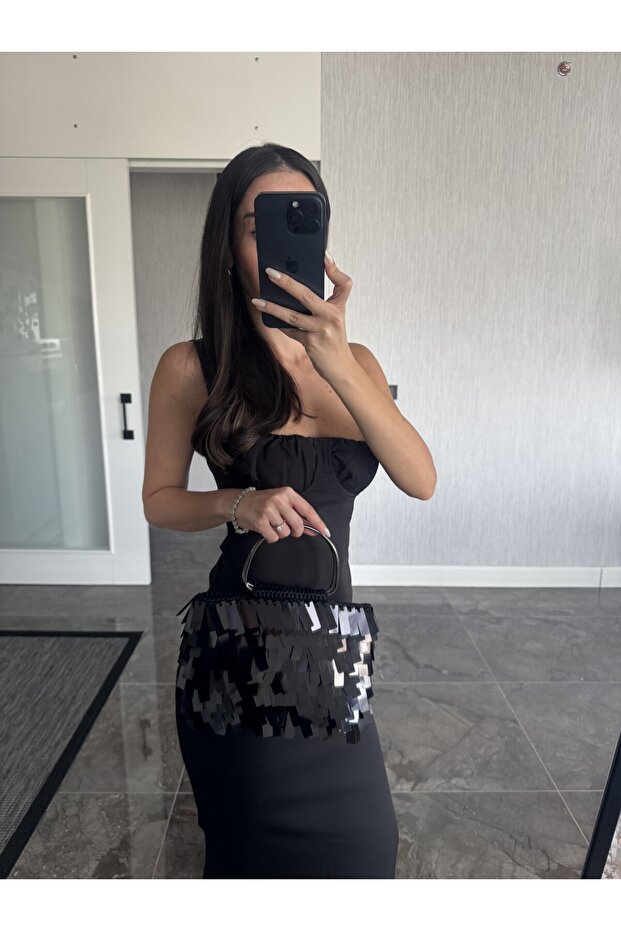 Pullu Siyah Çanta - 1