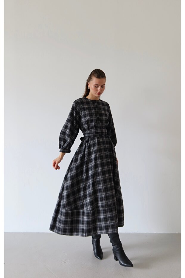 Premium plaid fabric dress