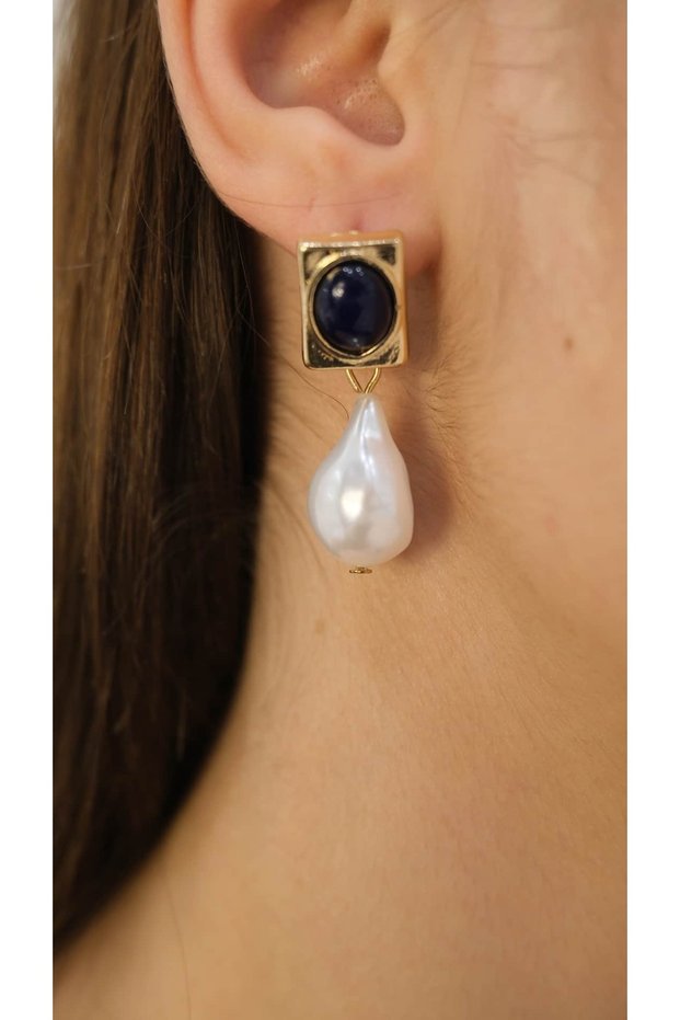 Gold Square Navy Blue and Pearl Detail Vintage Earrings